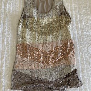 Gently used tank top from Buckle.